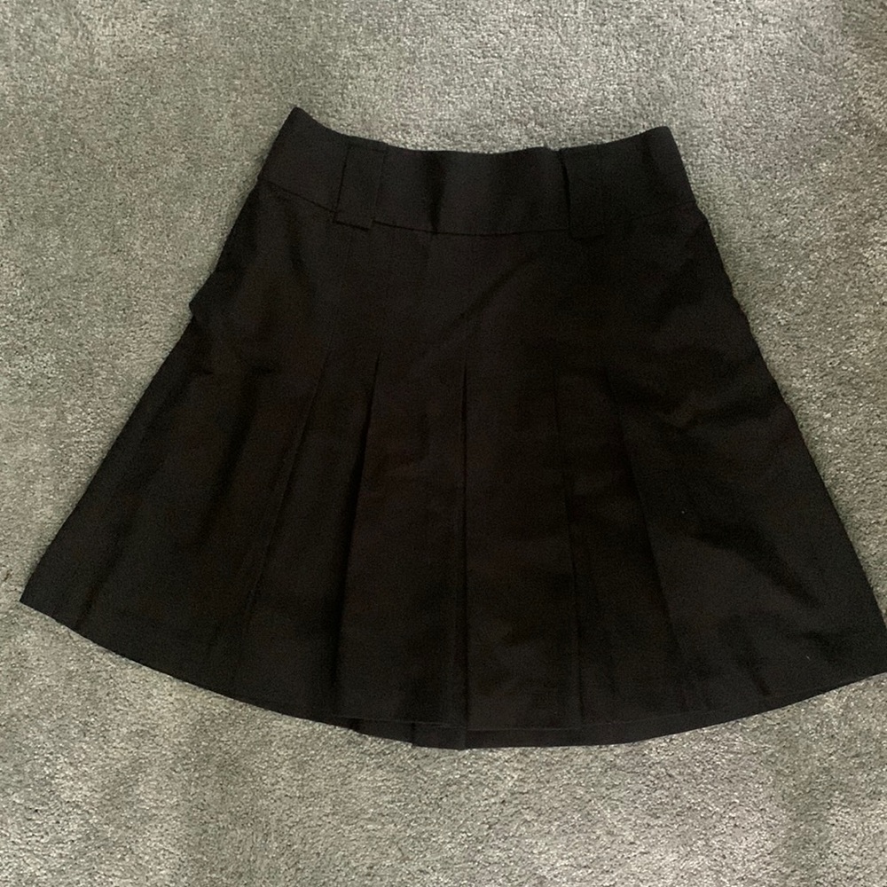 Size 4 Ann Taylor black a-line skirt with pleating